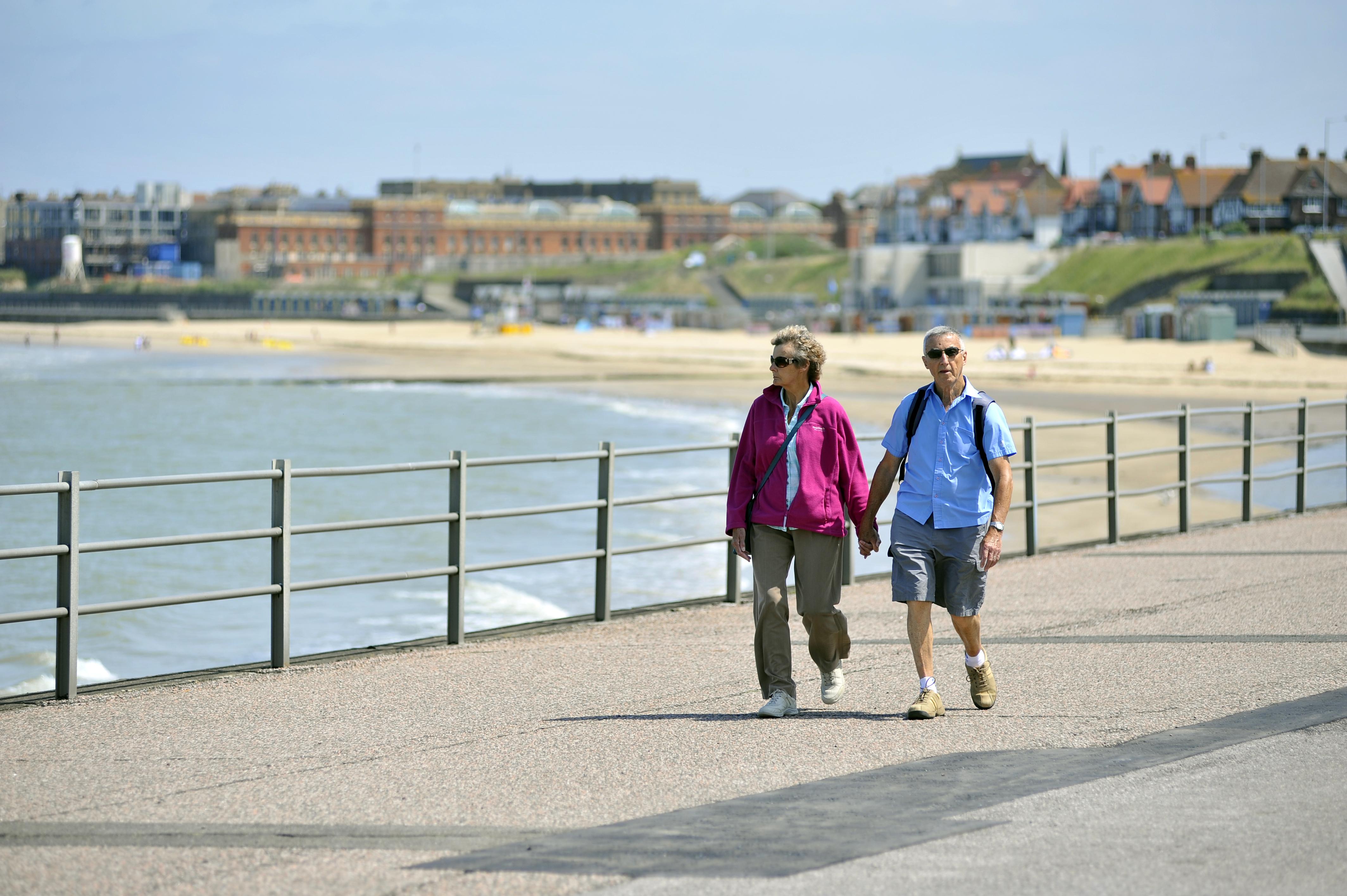Walking Couple 120717 TDC 144.JPG