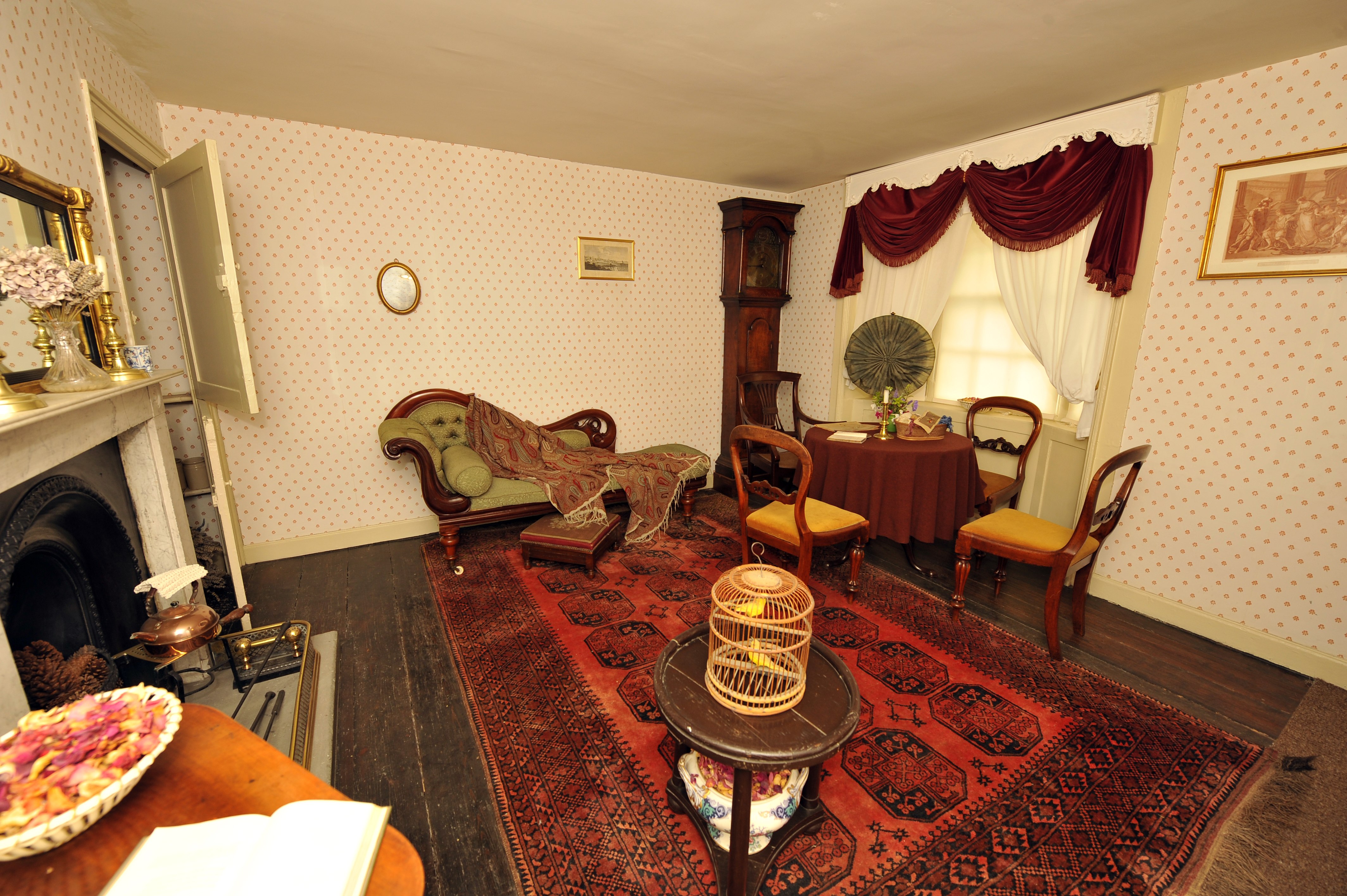 The Parlour, Dickens House Museum. Credit Thanet District Council.JPG