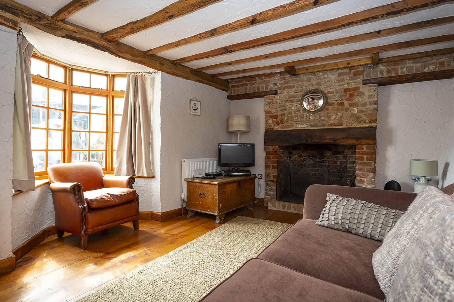 Bay Cottage Inside TDC