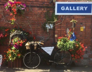 Something Fishy - The Little Arch Gallery (exterior 3)